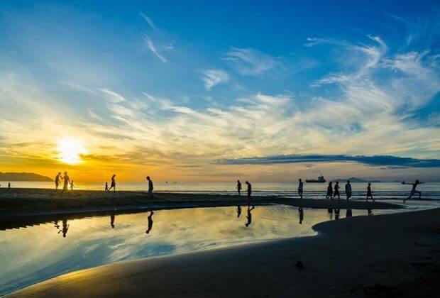 Top 8 địa điểm du lịch Đà Nẵng - Bãi biển Mỹ Khê