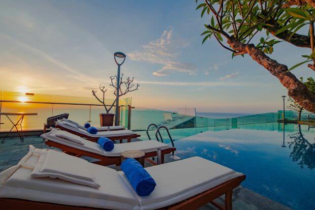 Top 8 khách sạn Đà Nẵng có hồ bơi vô cực - Khách sạn Sala Đà Nẵng Beach