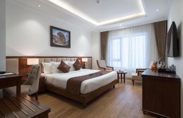 Top 10 khách sạn Đà Nẵng view biển - Khách Sạn Monarque Đà Nẵng