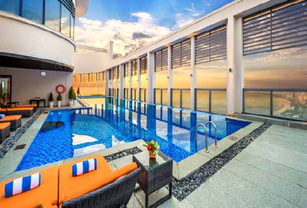 Khách sạn Đà Nẵng có hồ bơi