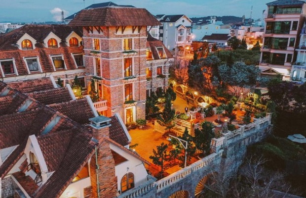 Khách sạn Đà Lạt gần chợ view đẹp