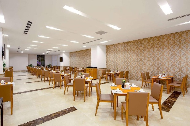 khách sạn Đà Nẵng có nhà hàng sang trọng