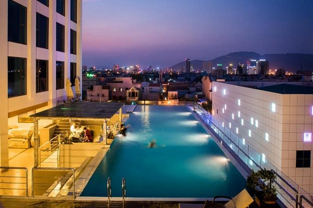 Khách sạn Đà Nẵng 4 sao có hồ bơi